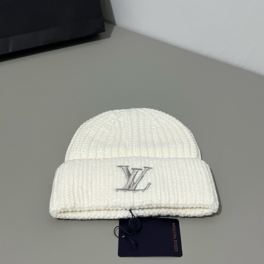 LV Beanie(new)